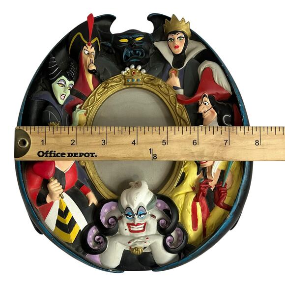 Disney Villains 3D Picture Frame Ursla Maleficent Jafar Cruella - Picture 9 of 9